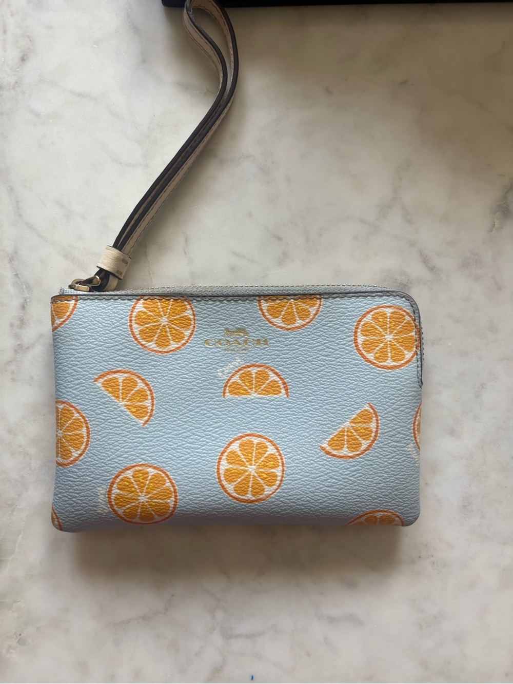 Coach corner zip wristlet in orange slice print - Picture 3 of 7
